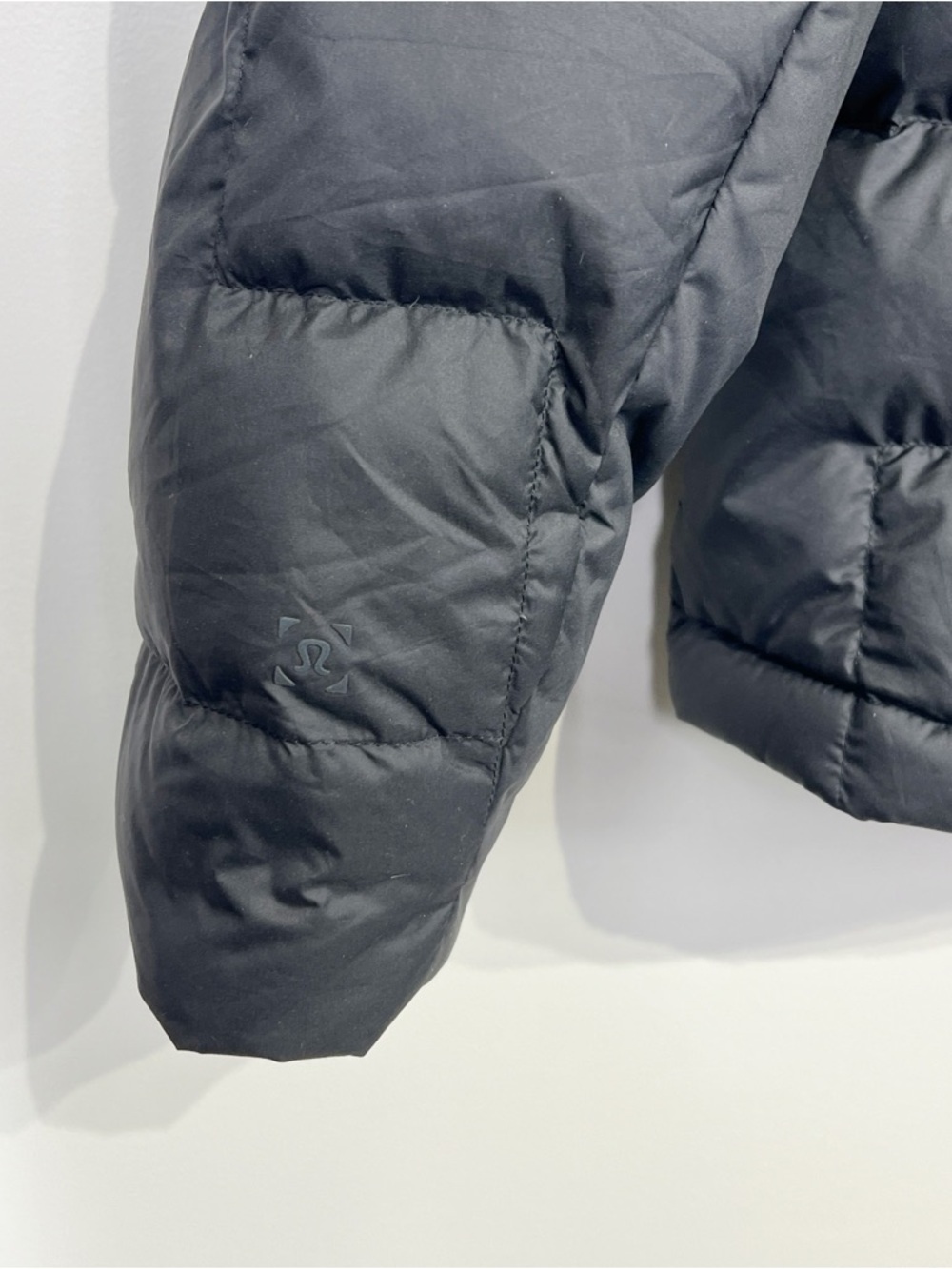 Lululemon Pack It Down Jacket Black - Picture 8 of 14